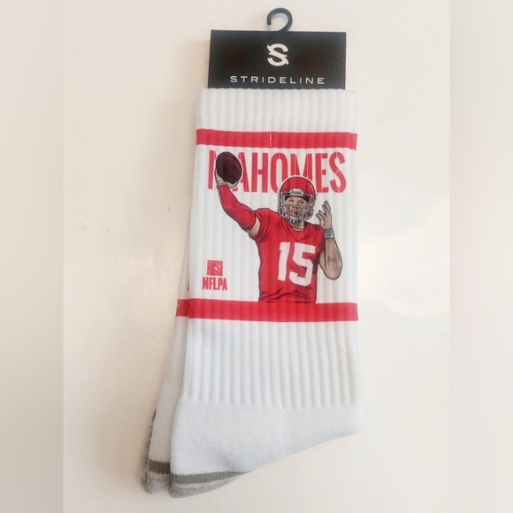 Strideline Crew Socks Kansas City Chiefs Patrick Mahomes White Red One Size - Picture 1 of 3